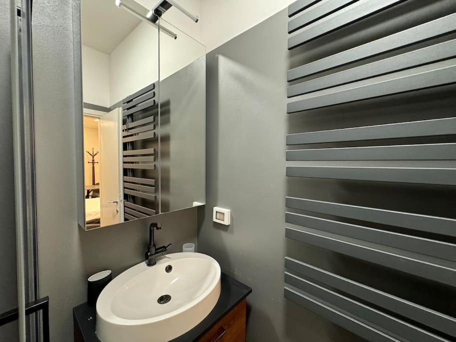 Studio Deluxe Brera Apartment มิลาน ภายนอก รูปภาพ